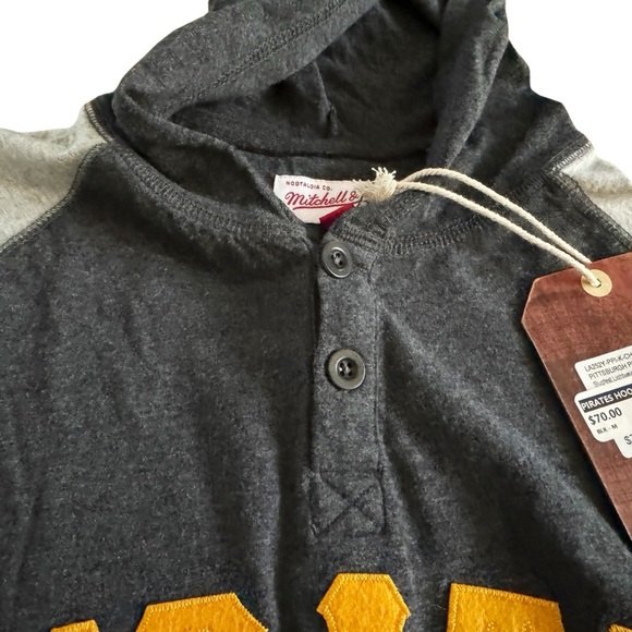 Pirates long sleeve hooded shirt Mitchell Ness med MLB Pittsburgh NWT #601 - Picture 7 of 11